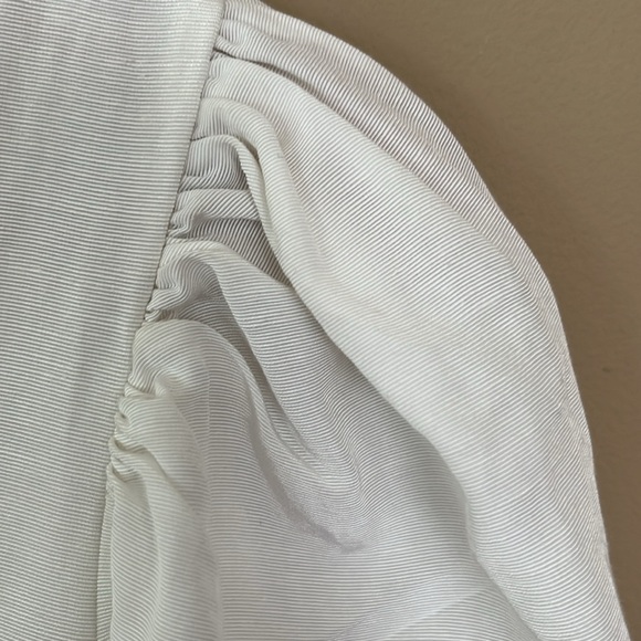 Vintage Laura Ashley Gown:  Understated and elegant. STILL AVAILABLE 8/5/24 - Picture 5 of 7